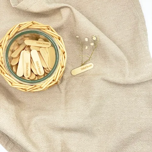 spatule cosmétique en bois pour les déodorants et cremes